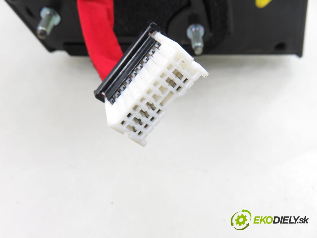 HYUNDAI i40 CW (VF) KOMBI 2012 100,00 1.7 CRDi 136 - D4FD 1685,00 Spätné zrkadlo LE