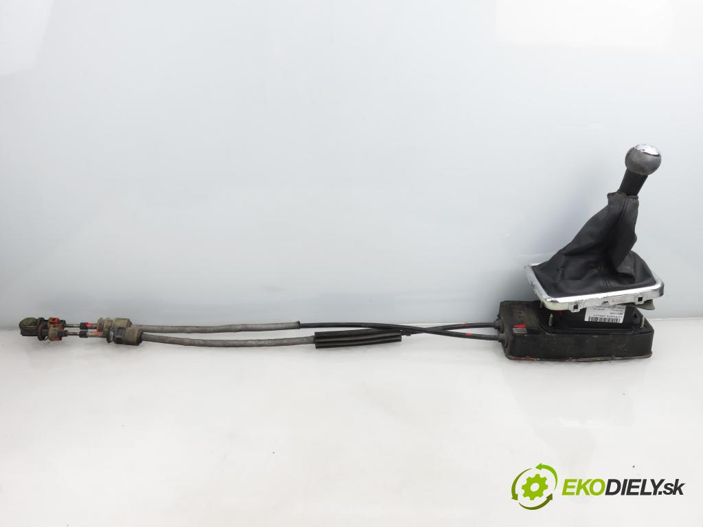 PEUGEOT 407 SW (6E_) KOMBI 2003 80,00 1.6 HDi 110 - 9HZ (DV6TED4) 1560,00 ZVEDÁK: 