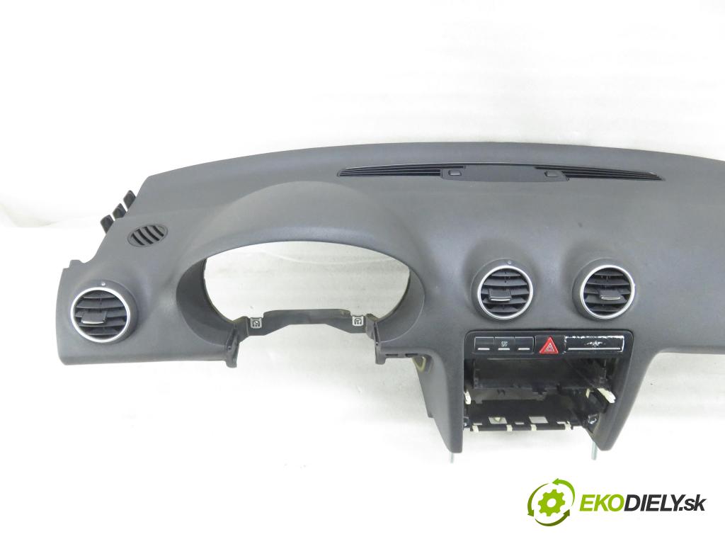 AUDI A3 (8P1) HB 2003 77,00 1.9 TDI - BKC 1896,00 palubovka