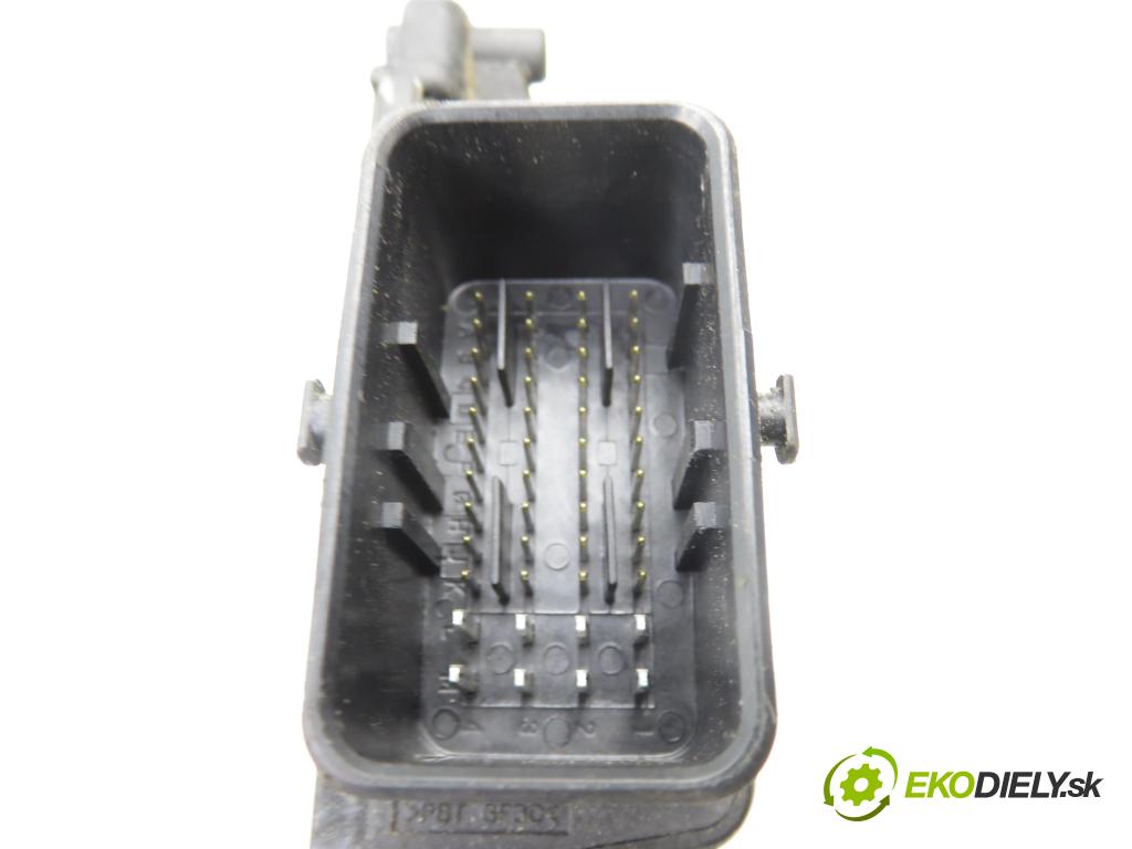 MITSUBISHI OUTLANDER II (CW_W) SUV 2008 125,00 2.4 MIVEC 4WD (CW5W) - 4B12 2360,00 LPG komplentny 67R014903 ; 67R014619 ; 67R017294