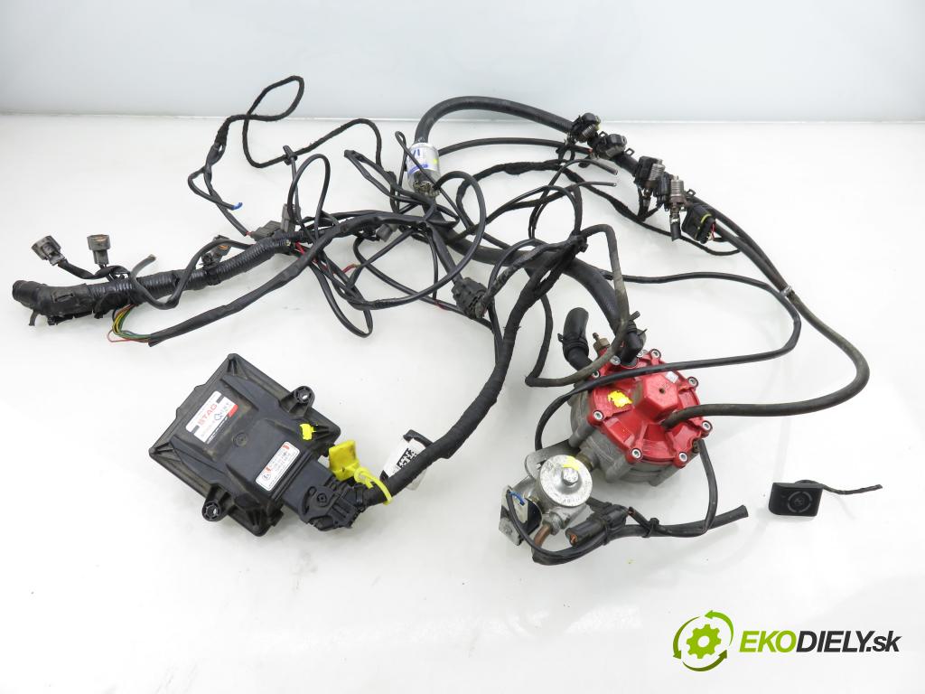 MITSUBISHI OUTLANDER II (CW_W) SUV 2008 125,00 2.4 MIVEC 4WD (CW5W) - 4B12 2360,00 LPG komplentny 67R014903 ; 67R014619 ; 67R017294