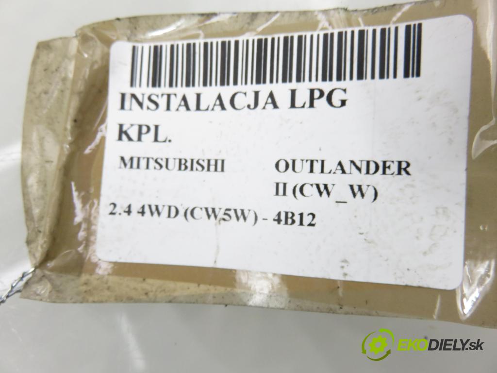 MITSUBISHI OUTLANDER II (CW_W) SUV 2008 125,00 2.4 MIVEC 4WD (CW5W) - 4B12 2360,00 LPG komplentny 67R014903 ; 67R014619 ; 67R017294
