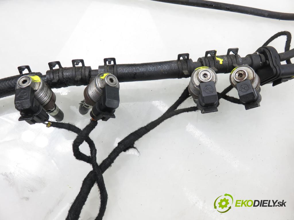 MITSUBISHI OUTLANDER II (CW_W) SUV 2008 125,00 2.4 MIVEC 4WD (CW5W) - 4B12 2360,00 LPG komplentny 67R014903 ; 67R014619 ; 67R017294