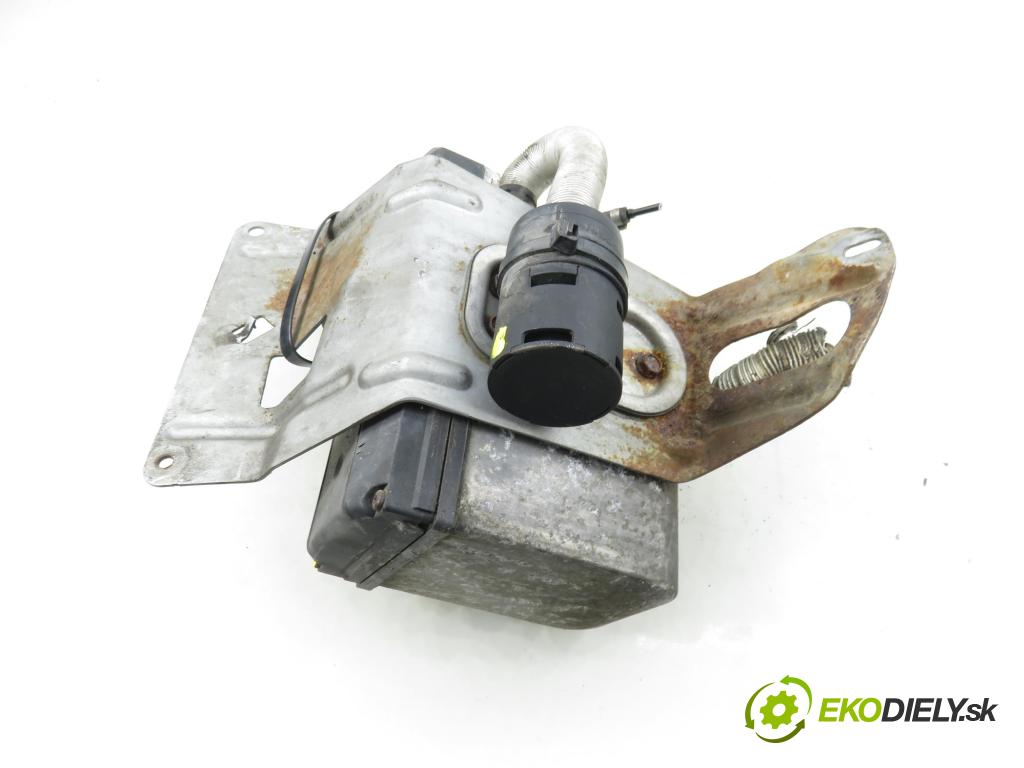 BMW 5 (E60) SEDAN 2005 0,00 530 d - M57 D30 (306D2) 2993,00 Webasto 9000953M (Webasto (nezávislé kúrenie))