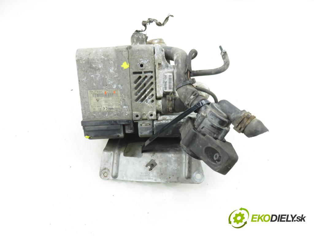 BMW 5 (E60) SEDAN 2005 0,00 530 d - M57 D30 (306D2) 2993,00 Webasto 9000953M (Webasto (nezávislé kúrenie))