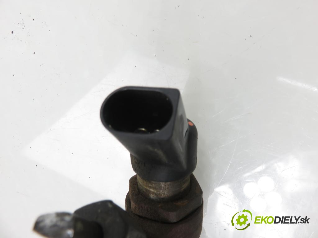 PEUGEOT PARTNER Combispace (5F) KOMBIVAN 2003 66,00 2.0 HDI - RHY (DW10TD) 1997,00 vstřikovač 9636819380 (Vstřikovač paliva)