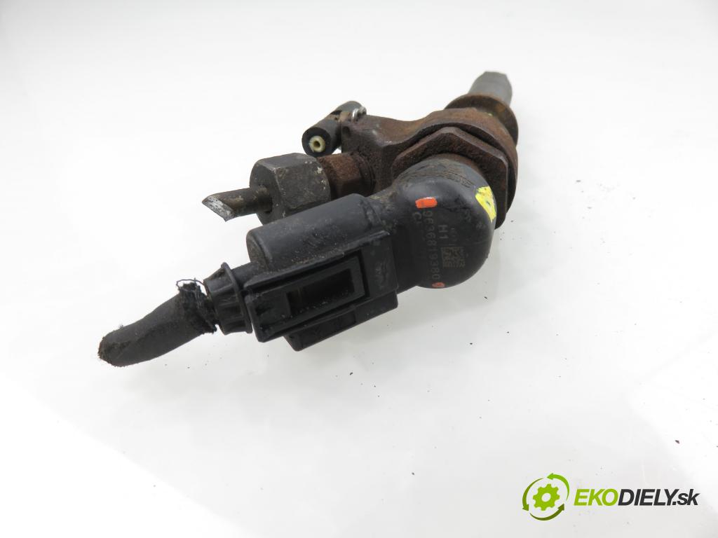 PEUGEOT PARTNER Combispace (5F) KOMBIVAN 2003 66,00 2.0 HDI - RHY (DW10TD) 1997,00 vstřikovač 9636819380 (Vstřikovač paliva)