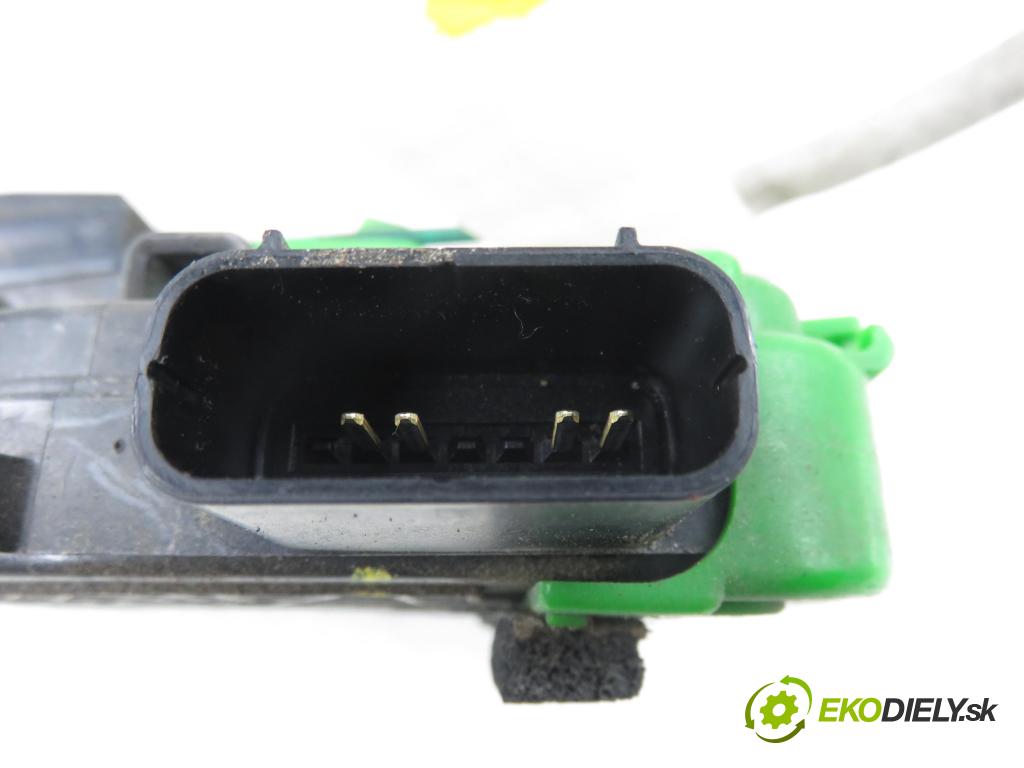 HYUNDAI i40 CW (VF) KOMBI 2012 100,00 1.7 CRDi 136 - D4FD 1685,00 zámok PTE 814203Z000