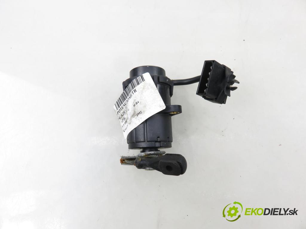 AUDI 80 (8C, B4) SEDAN 1992 66,00 1.9 TDI - 1Z 1896,00 potenciometr plynového pedálu 0205001001 (Potenciometr plynového pedálu)