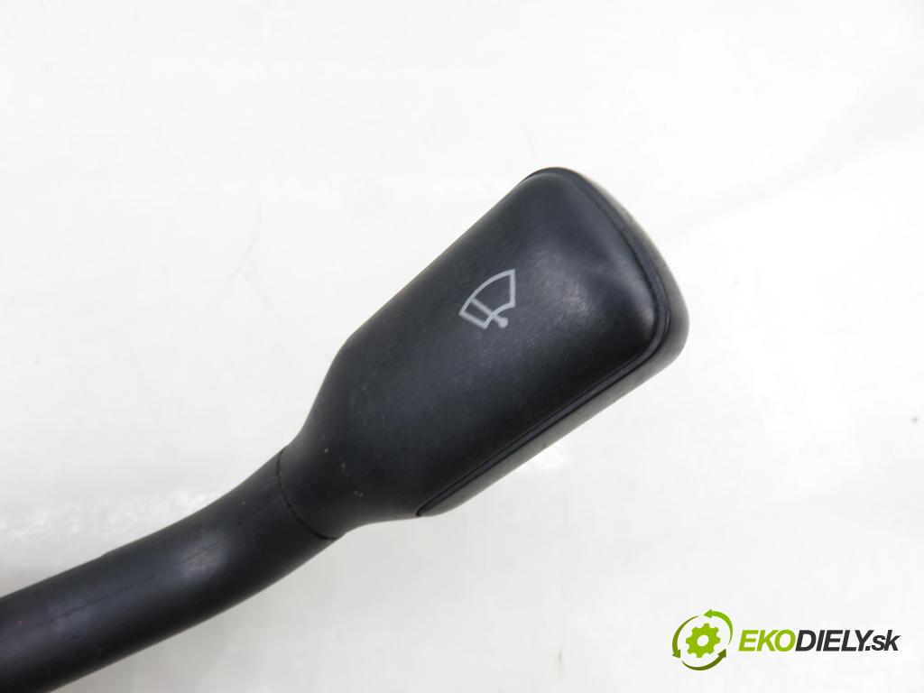 AUDI 80 (8C, B4) SEDAN 1992 66,00 1.9 TDI - 1Z 1896,00 páčka/prepínač 4A0953503