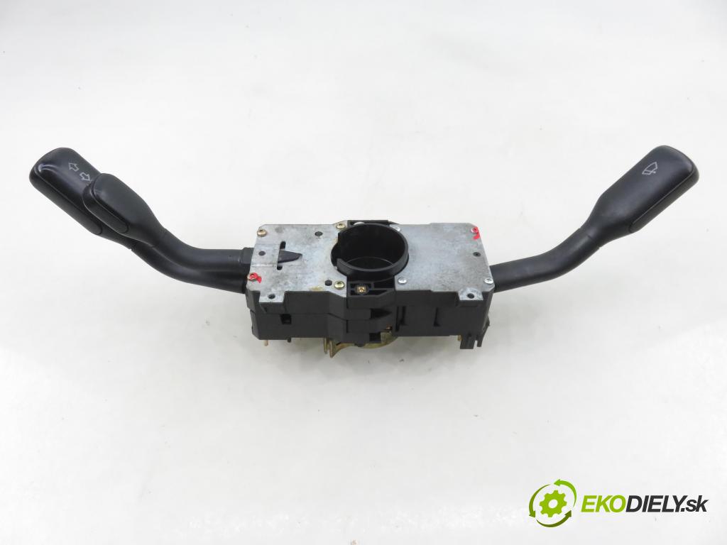 AUDI 80 (8C, B4) SEDAN 1992 66,00 1.9 TDI - 1Z 1896,00 páčka/prepínač 4A0953503