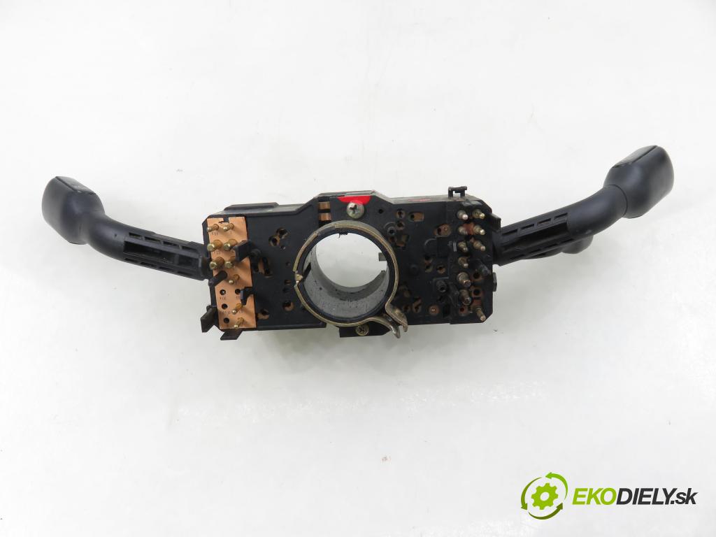 AUDI 80 (8C, B4) SEDAN 1992 66,00 1.9 TDI - 1Z 1896,00 páčka/prepínač 4A0953503