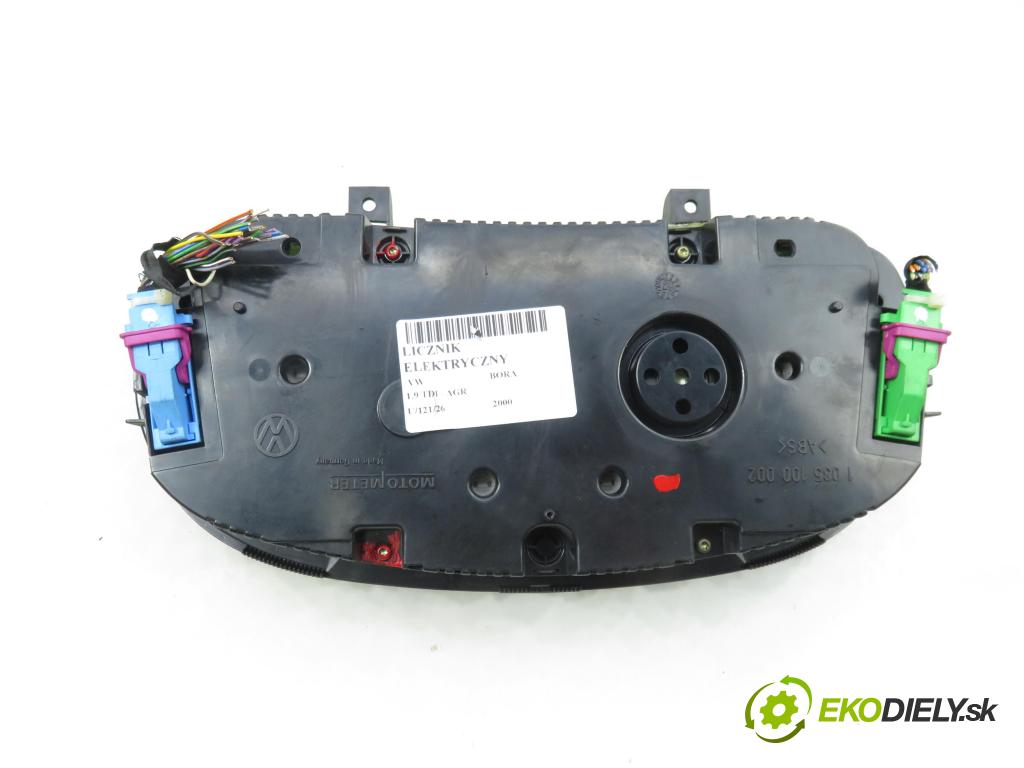 VW BORA (1J2) SEDAN 2000 66,00 1.9 TDI - AGR 1896,00 Prístrojovka elektrický 1J0919881D ; 0263611024