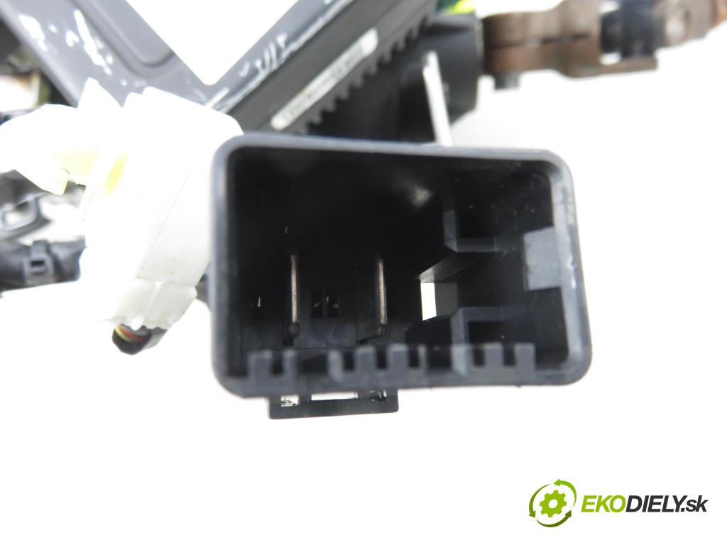 HYUNDAI i40 CW (VF) KOMBI 2012 100,00 1.7 CRDi 136 - D4FD 1685,00 serv/podporovanie elektrické 563003Z200 ; 3Z56399500