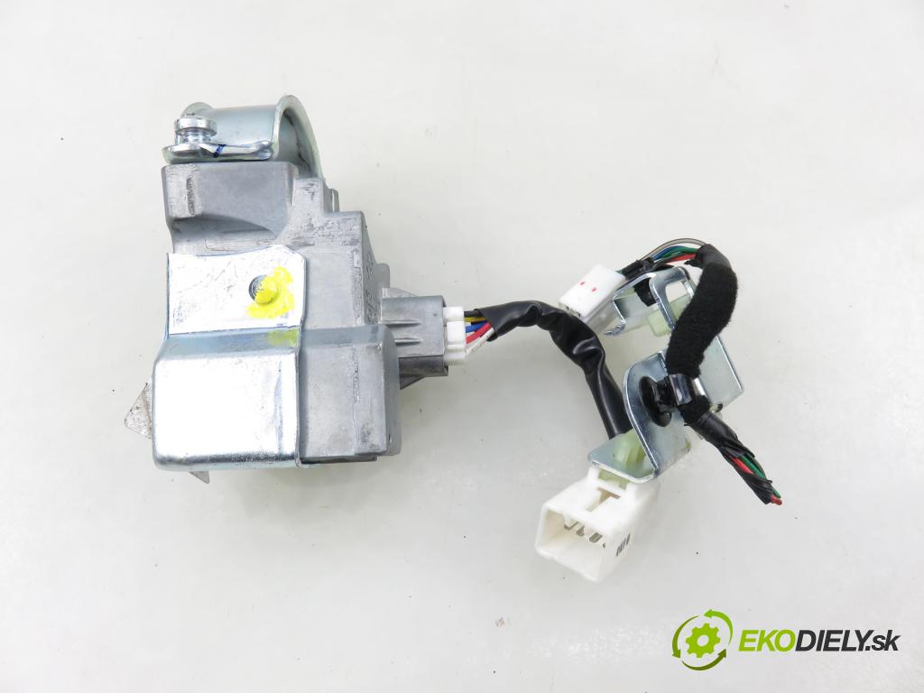 HYUNDAI i40 CW (VF) KOMBI 2012 100,00 1.7 CRDi 136 - D4FD 1685,00 blokáda tyče volantu 819003Z000