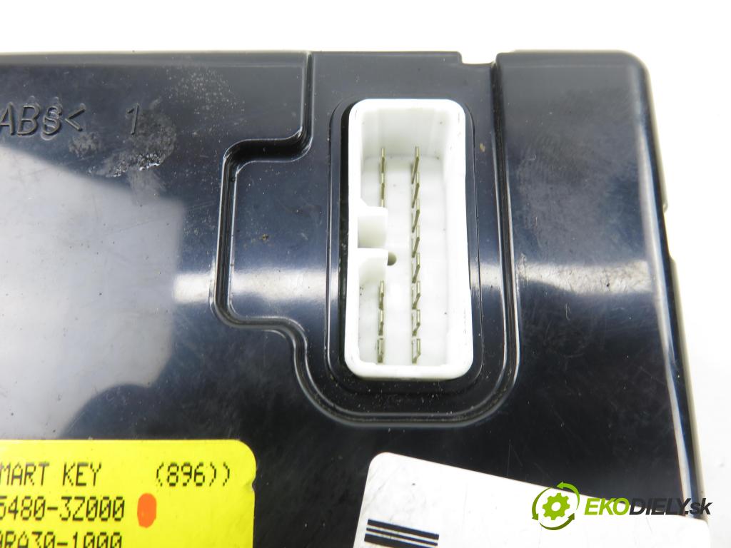 HYUNDAI i40 CW (VF) KOMBI 2012 100,00 1.7 CRDi 136 - D4FD 1685,00 MODUL KEYLESS 954803Z000