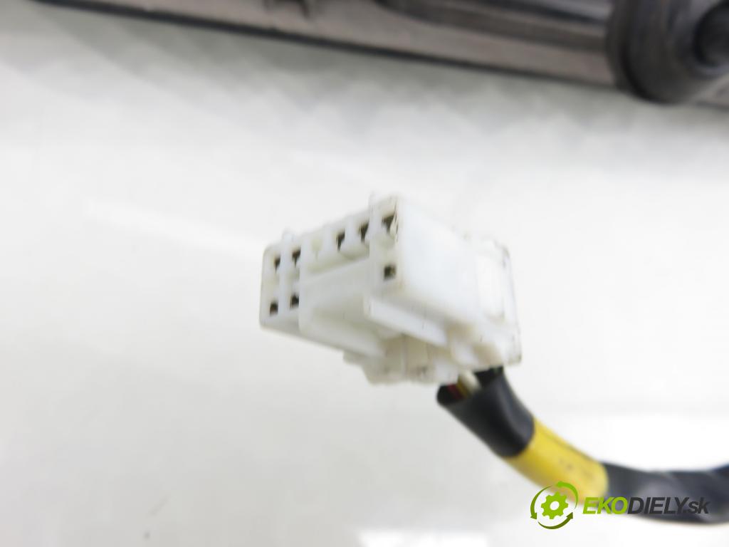 HYUNDAI i40 CW (VF) KOMBI 2012 100,00 1.7 CRDi 136 - D4FD 1685,00 zadní část - čelo dveří kufr 873113Z000