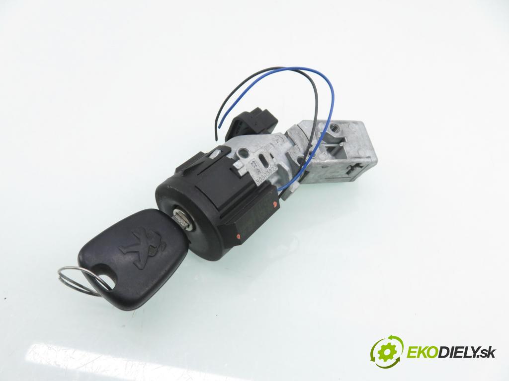 PEUGEOT 508 SW I (8E_) KOMBI 2011 115,00 1.6 THP - 5FV (EP6CDT) 1598,00 spínačka N0502455 ; 9663123380 (Spínací skříňka)