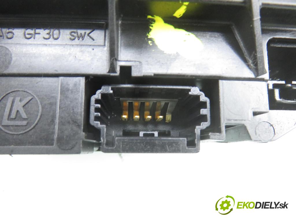 PEUGEOT 508 SW I (8E_) KOMBI 2011 115,00 1.6 THP - 5FV (EP6CDT) 1598,00 páčka/prepínač 96759261XT ; 96674045XT