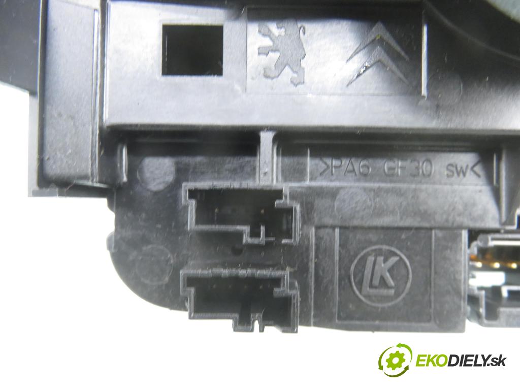 PEUGEOT 508 SW I (8E_) KOMBI 2011 115,00 1.6 THP - 5FV (EP6CDT) 1598,00 páčka/prepínač 96759261XT ; 96674045XT