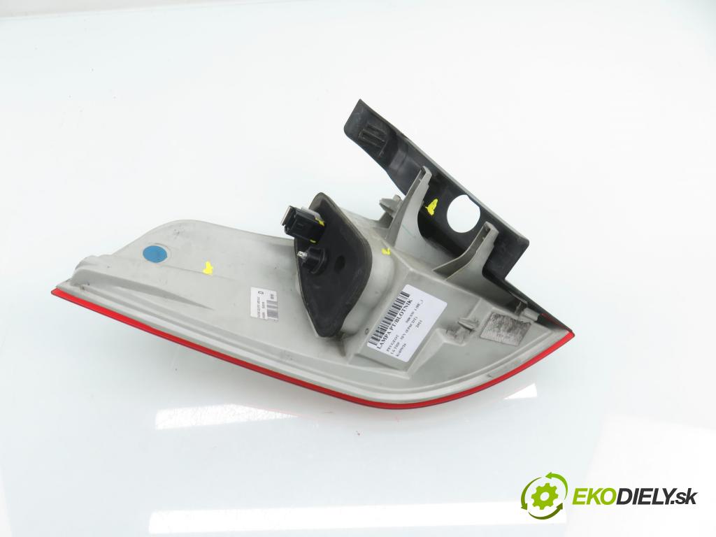 PEUGEOT 508 SW I (8E_) KOMBI 2011 115,00 1.6 THP - 5FV (EP6CDT) 1598,00 Svetlo pravé zadné