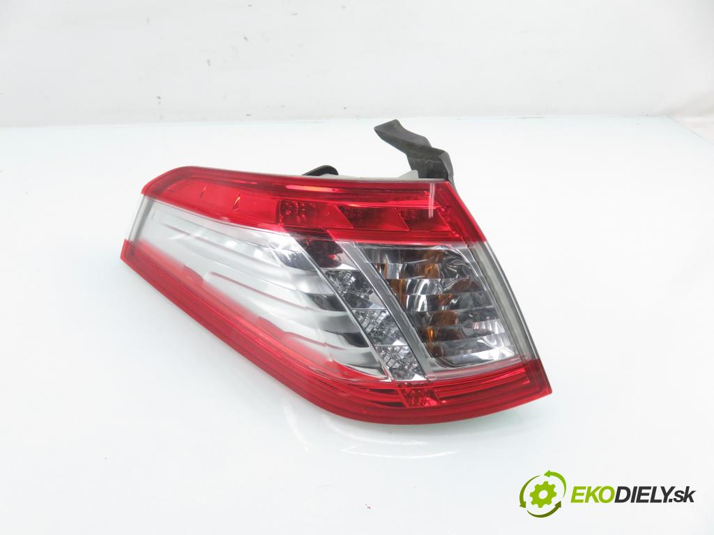 PEUGEOT 508 SW I (8E_) KOMBI 2011 115,00 1.6 THP - 5FV (EP6CDT) 1598,00 Svetlo ľavé zadné
