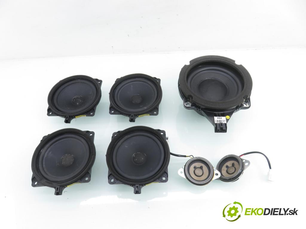 HYUNDAI i40 CW (VF) KOMBI 2012 100,00 1.7 CRDi 136 - D4FD 1685,00 reproduktor Dvere 963803Z050 ; 963303Z050