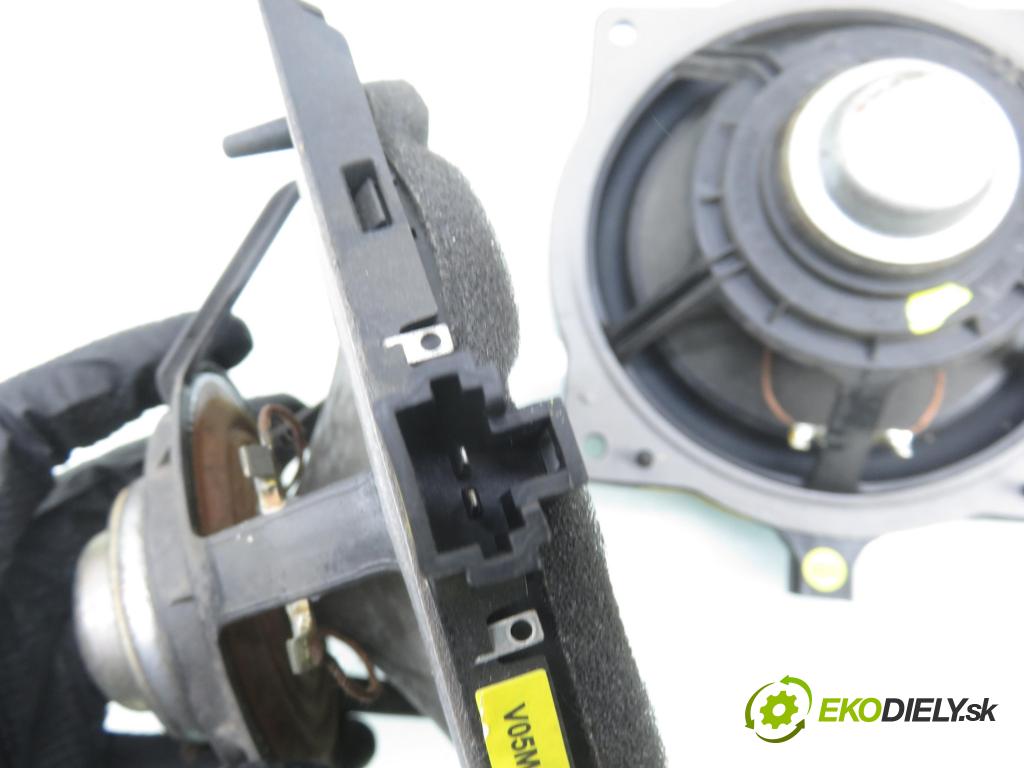 HYUNDAI i40 CW (VF) KOMBI 2012 100,00 1.7 CRDi 136 - D4FD 1685,00 reproduktor Dvere 963803Z050 ; 963303Z050