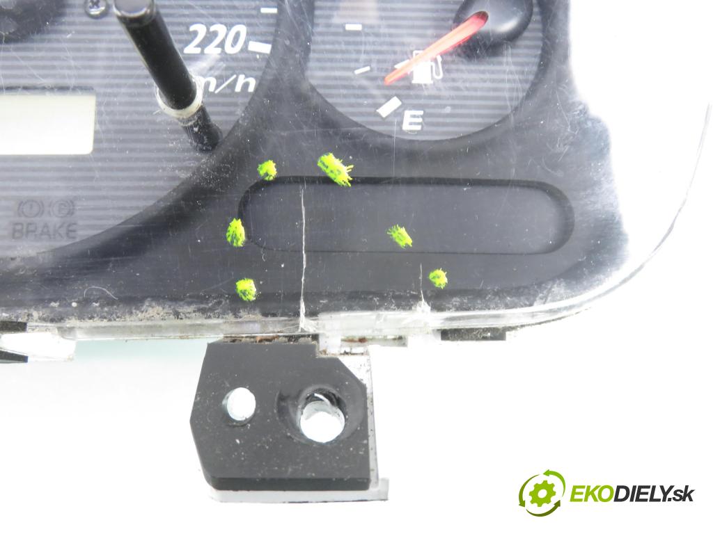 HYUNDAI SANTA FÉ I (SM) SUV 2004 127,00 2.7 V6 4x4 - G6BA 2656,00 prístrojovka elektrický 9400326131