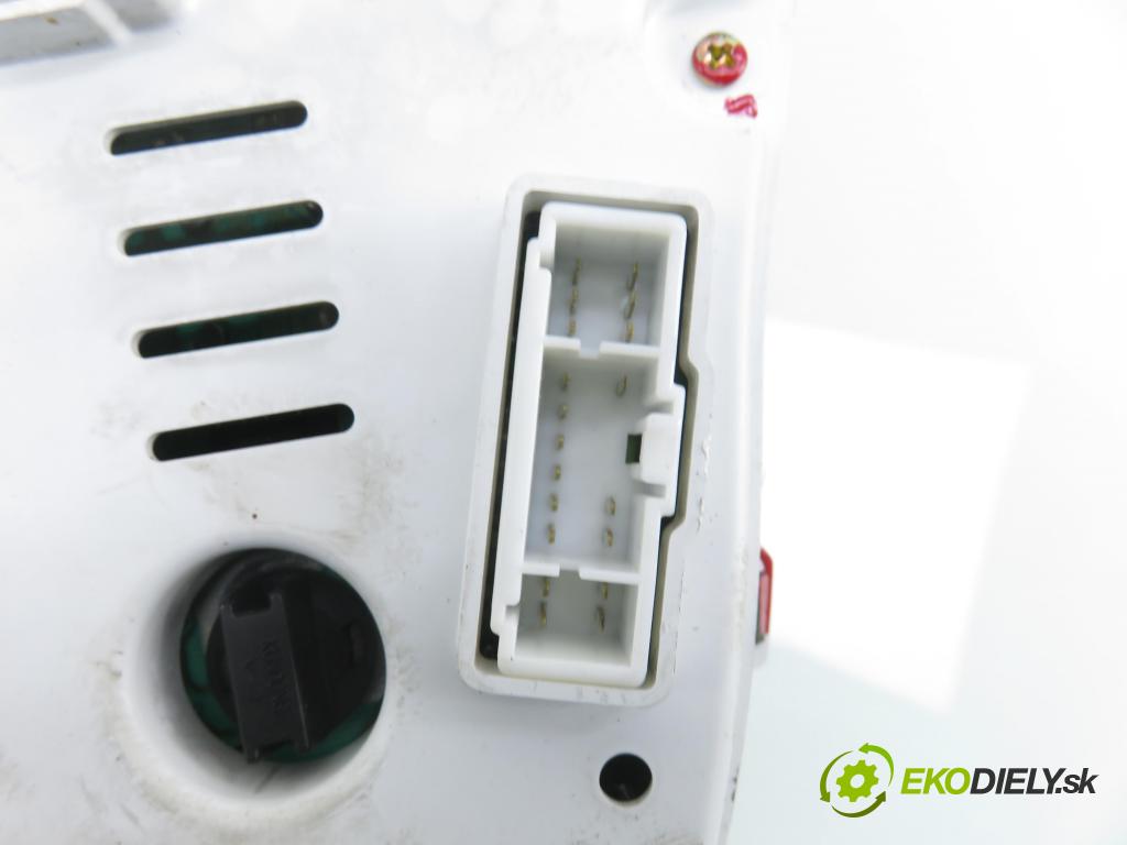 HYUNDAI SANTA FÉ I (SM) SUV 2004 127,00 2.7 V6 4x4 - G6BA 2656,00 prístrojovka elektrický 9400326131