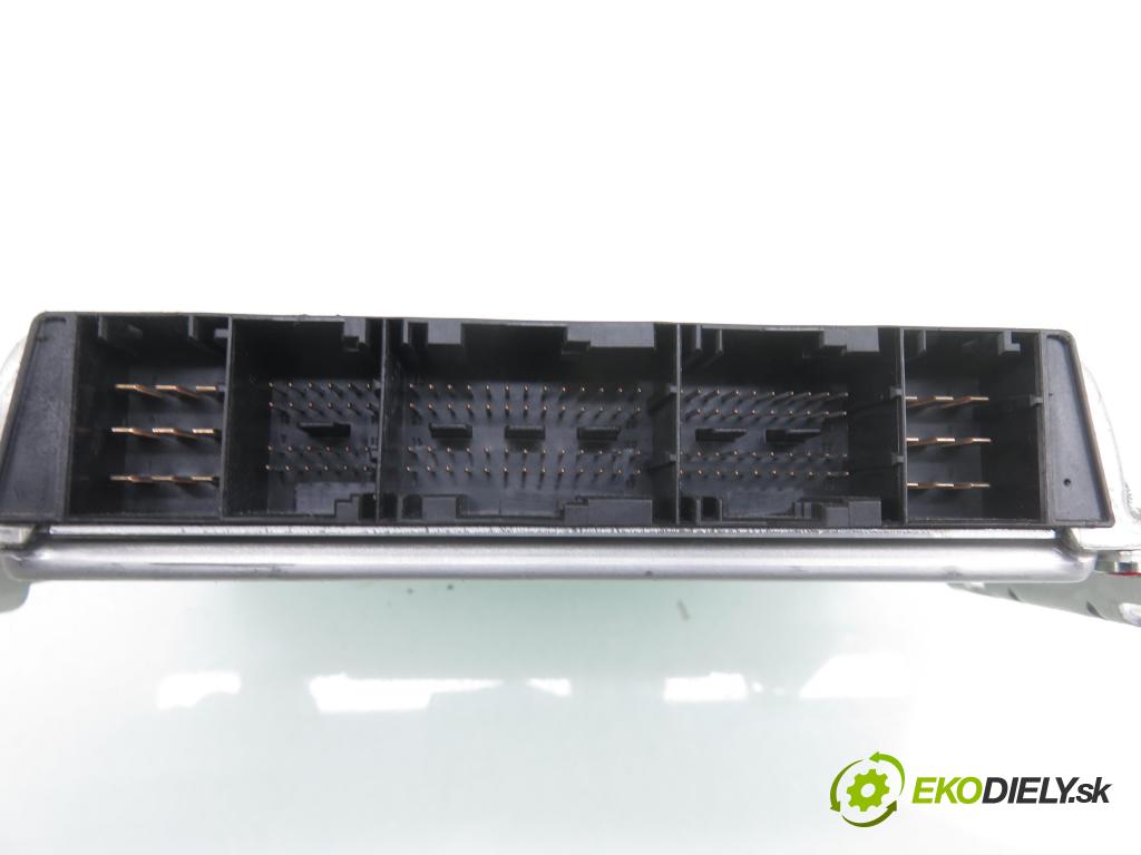 HYUNDAI SANTA FÉ I (SM) SUV 2004 127,00 2.7 V6 4x4 - G6BA 2656,00 Riadiaca jednotka Motor 3910837502 ; 5WY1733B