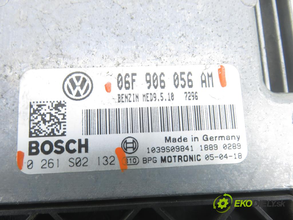 VW PASSAT B6 (3C2) SEDAN 2005 110,00 2.0 FSI - BLR 1984,00 Riadiaca jednotka Motor 0261S02132 ; 06F906056AM