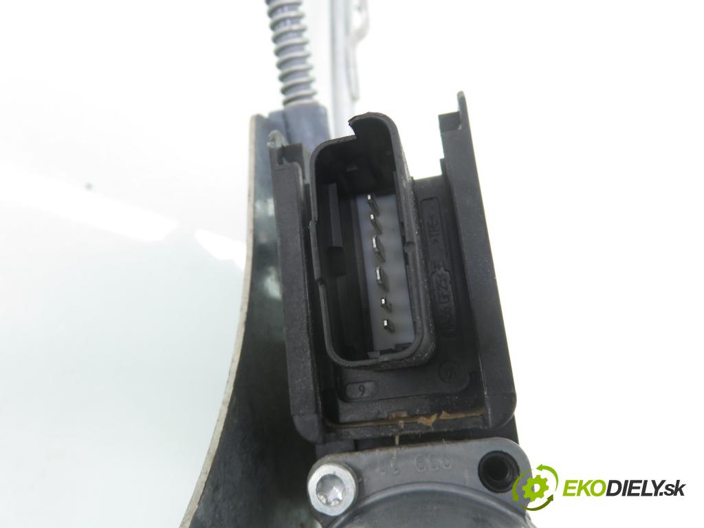 PEUGEOT 508 SW I (8E_) KOMBI 2011 115,00 1.6 THP - 5FV (EP6CDT) 1598,00 mechanismus oken PPE 0130822562 ; 9688808180