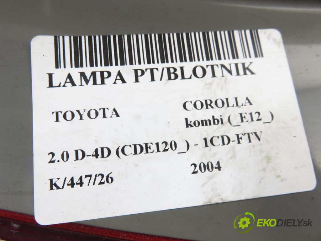 TOYOTA COROLLA kombi (_E12_) KOMBI 2004 66,00 2.0 D-4D (CDE120_) - 1CD-FTV 1995,00 Svetlo pravé zadné