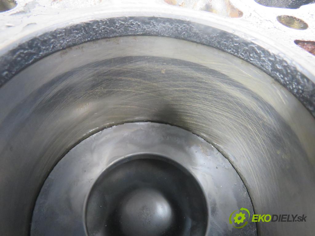 CITROEN JUMPER Skrzynia FURGON 2011 74,00 2.2 HDi 100 - 4HV (P22DTE) 2198,00 blok Motor  (Blok motora)