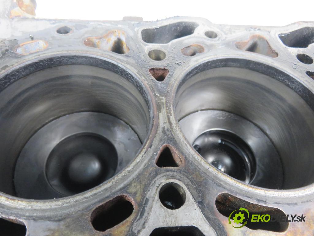 CITROEN JUMPER Skrzynia FURGON 2011 74,00 2.2 HDi 100 - 4HV (P22DTE) 2198,00 blok Motor  (Blok motora)