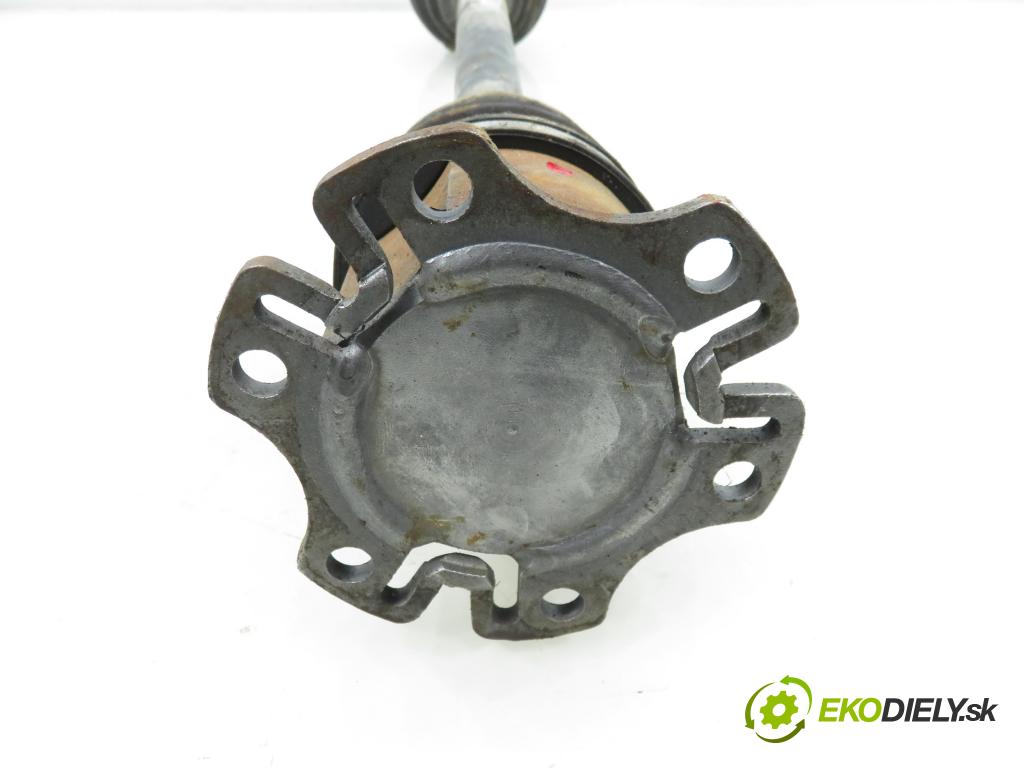 AUDI A4 (8E2, B6) SEDAN 2002 74,00 1.9 TDI PD 101 - AVB 1896,00 poloos PP 8E0407272S