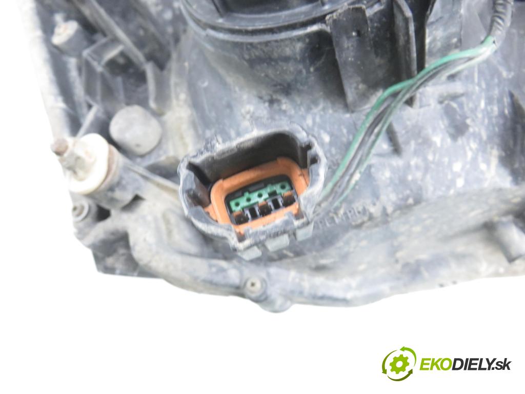 SUBARU IMPREZA kombi (GG) KOMBI 2005 123,00 2.5 167 2457,00 Svetlo LP