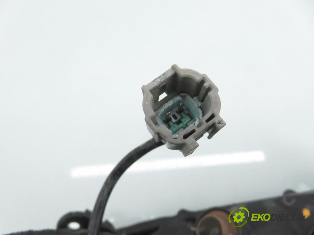 SUBARU IMPREZA kombi (GG) KOMBI 2005 123,00 2.5 167 2457,00 Svetlo LP