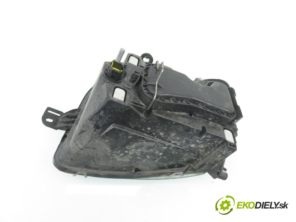 FIAT PANDA (169_) HB 2003 40,00 1.1 54 - 187 A1.000 1108,00 Svetlo PP