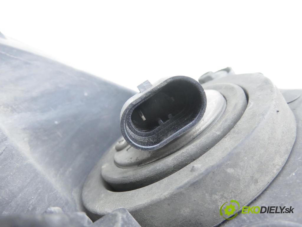 MITSUBISHI OUTLANDER II (CW_W) SUV 2008 125,00 2.4 MIVEC 4WD (CW5W) - 4B12 2360,00 Svetlo LP P5589L