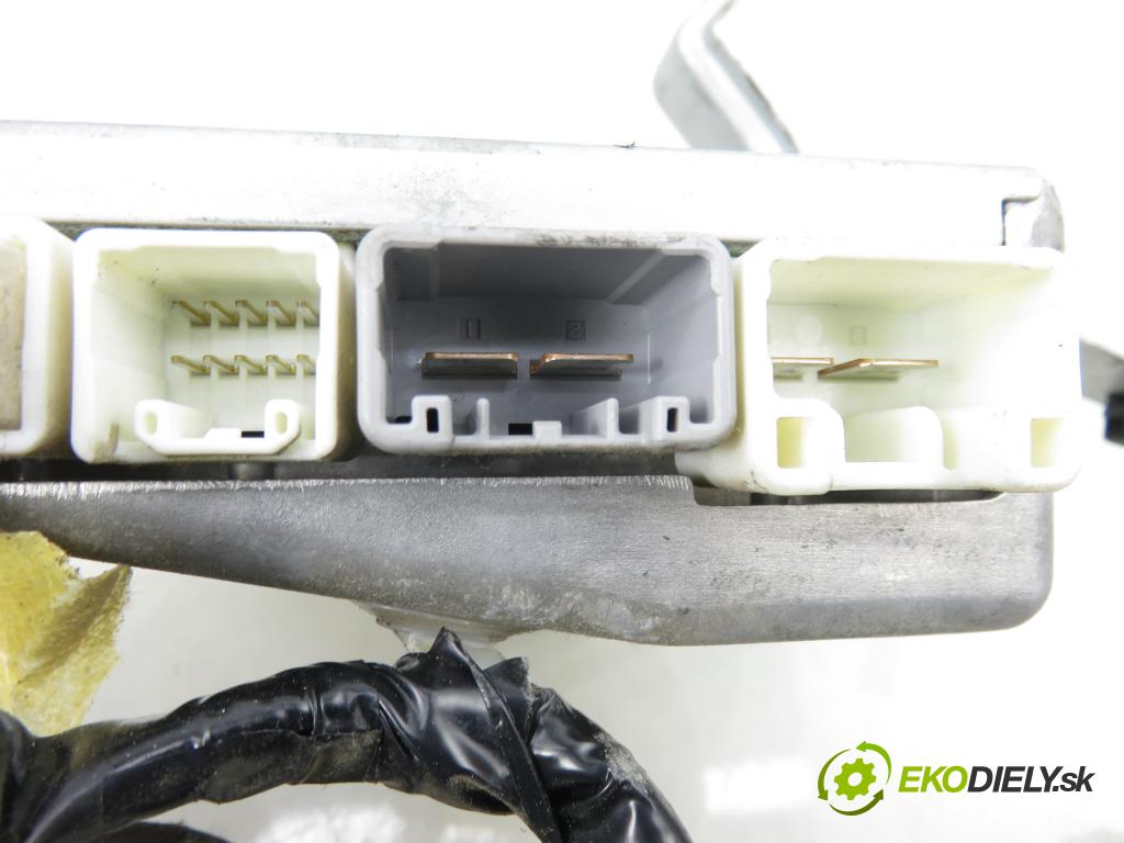 TOYOTA COROLLA kombi (_E12_) KOMBI 2004 66,00 2.0 D-4D (CDE120_) - 1CD-FTV 1995,00 serv/podporovanie elektrické 4520002180 ; 8965002090