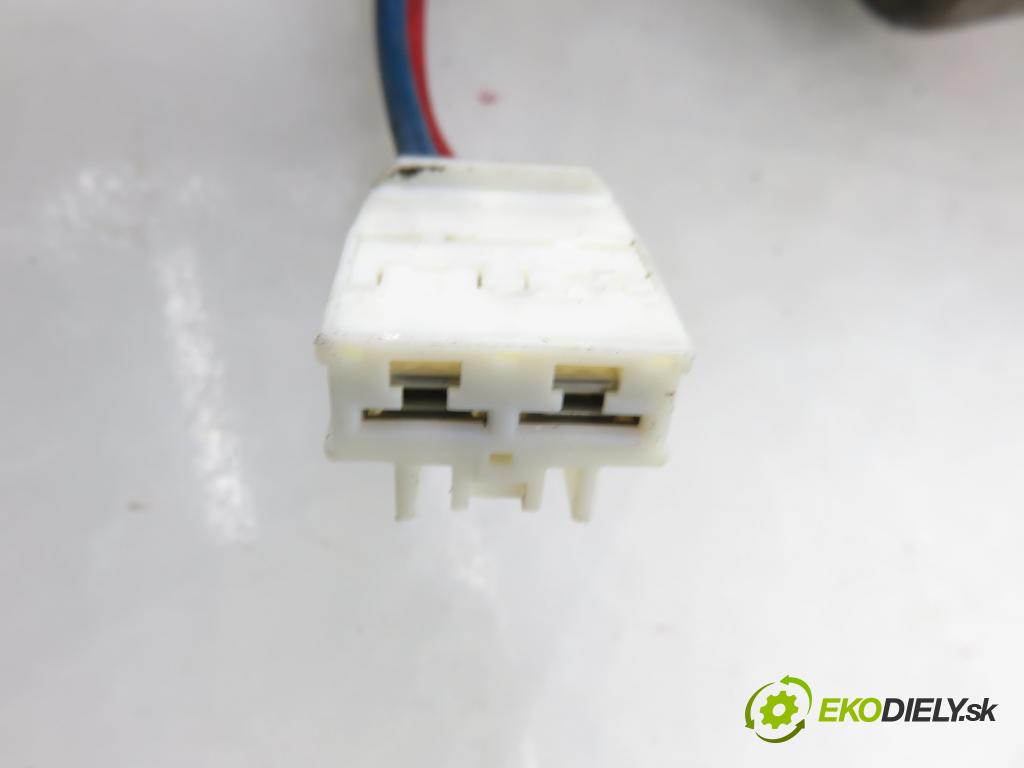 TOYOTA COROLLA kombi (_E12_) KOMBI 2004 66,00 2.0 D-4D (CDE120_) - 1CD-FTV 1995,00 serv/podporovanie elektrické 4520002180 ; 8965002090