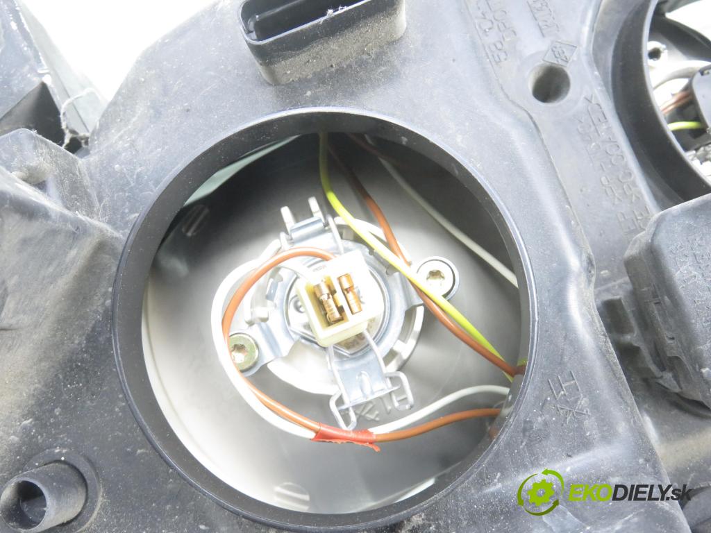 RENAULT GRAND SCENIC II (JM0/1_) VAN 2005 83,00 1.6 - K4M 782 1598,00 světlo PP