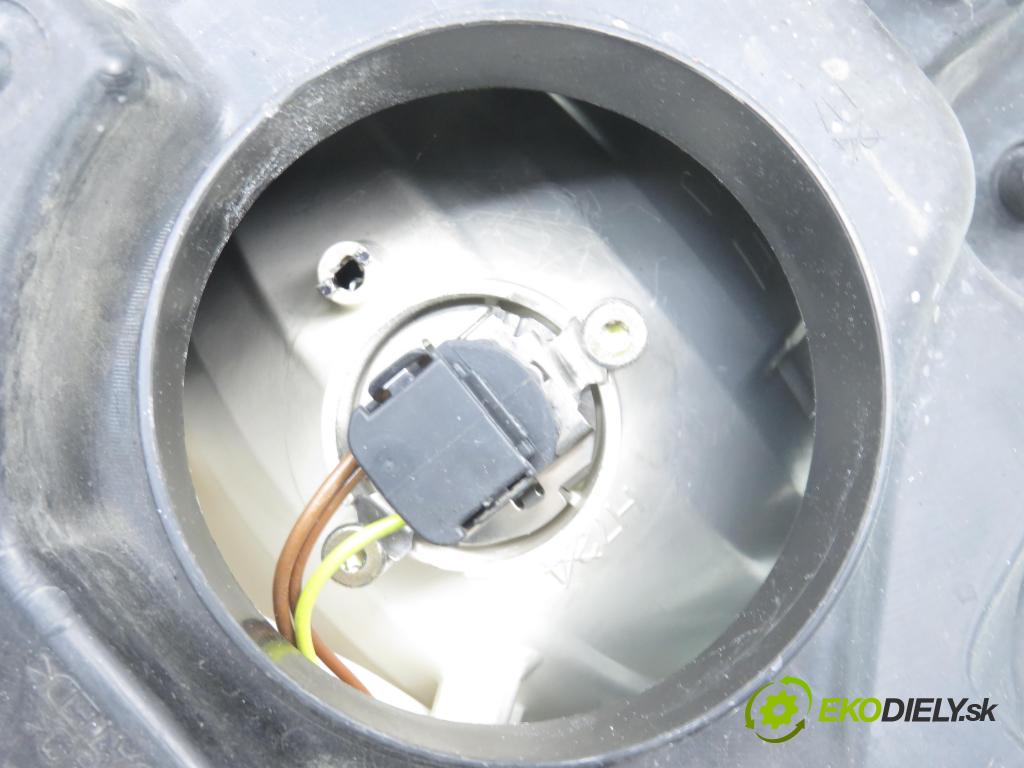 RENAULT GRAND SCENIC II (JM0/1_) VAN 2005 83,00 1.6 - K4M 782 1598,00 světlo PP