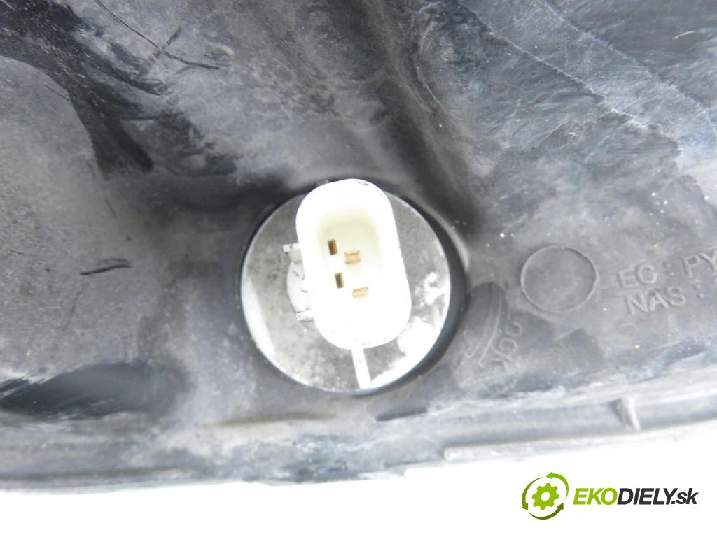 KIA SORENTO I (JC) SUV 2004 103,00 2.5 CRDi 140 - D4CB 2497,00 světlo LP