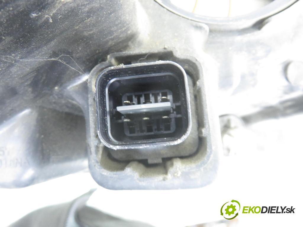 KIA SORENTO I (JC) SUV 2004 103,00 2.5 CRDi 140 - D4CB 2497,00 světlo LP