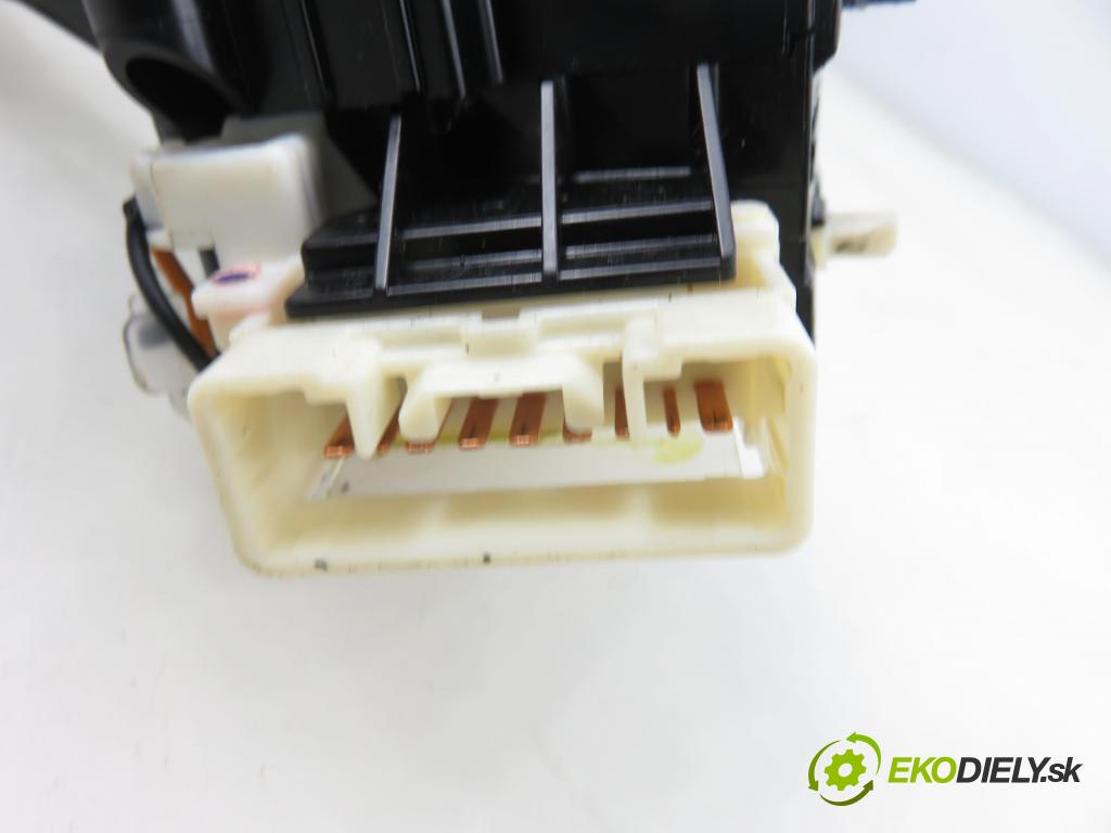 SUZUKI SX4 (EY, GY) CROSSOVER 2008 79,00 1.6 VVT 4x4 (RW 416) 107 - M16A 1586,00 / páčka ľavá strana 173744