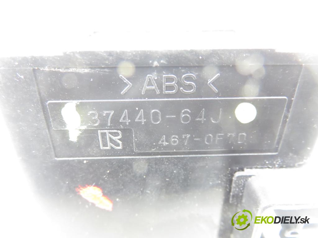 SUZUKI SX4 (EY, GY) CROSSOVER 2008 79,00 1.6 VVT 4x4 (RW 416) 107 - M16A 1586,00 Snímač KATA ABSTRAKTNÍ: 3744064J