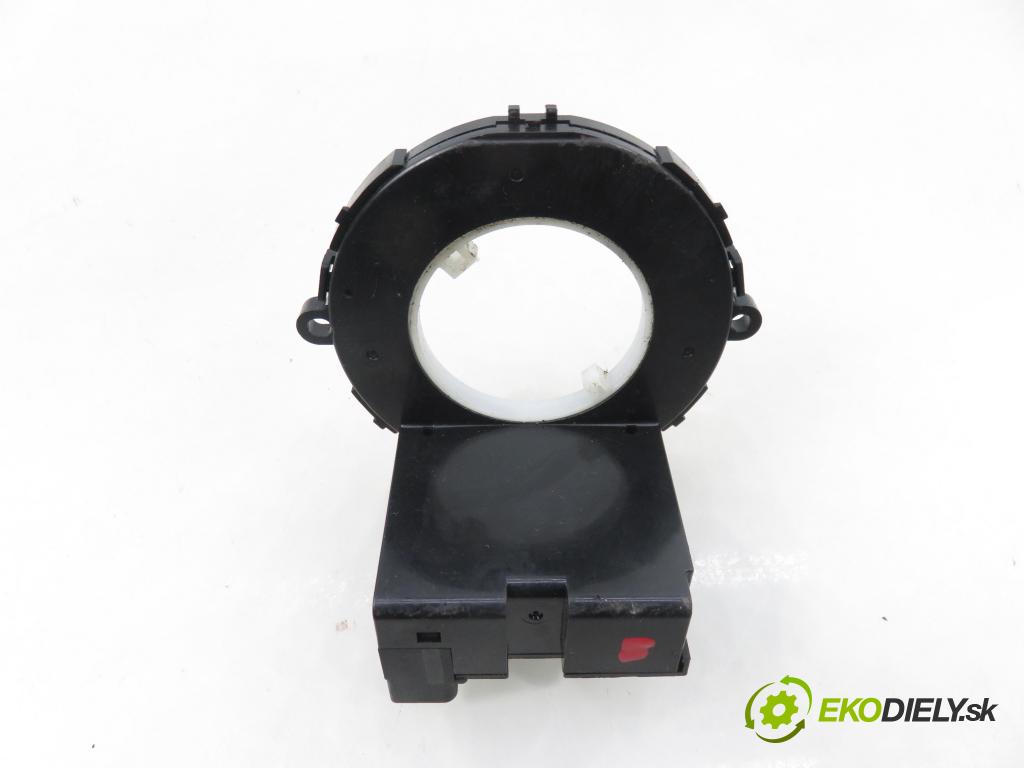 SUZUKI SX4 (EY, GY) CROSSOVER 2008 79,00 1.6 VVT 4x4 (RW 416) 107 - M16A 1586,00 Snímač KATA ABSTRAKTNÍ: 3744064J